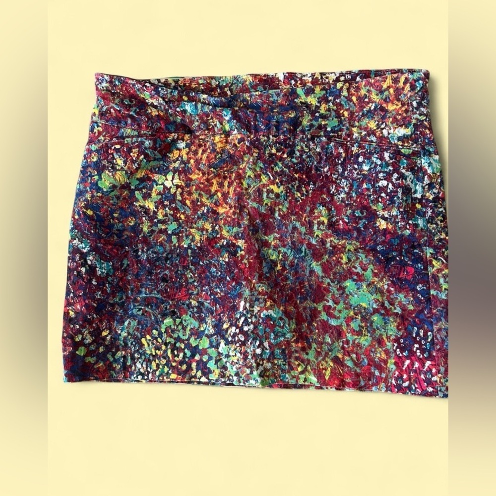 ATTYRE Petite 14P Multicolor Abstract Skort Stretch Pull On - Picture 3 of 4